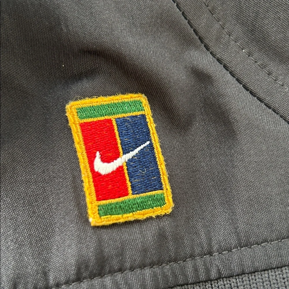 vintage Nike Court tennis jacket size L (12-14) - Picture 6 of 10